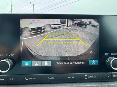 Used 2024 Honda CR-V EX image 9