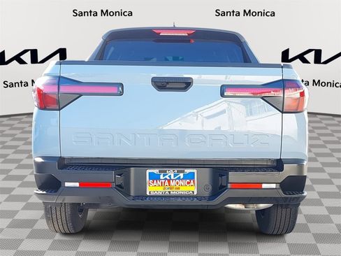 Used 2023 Hyundai Santa Cruz SEL image 6