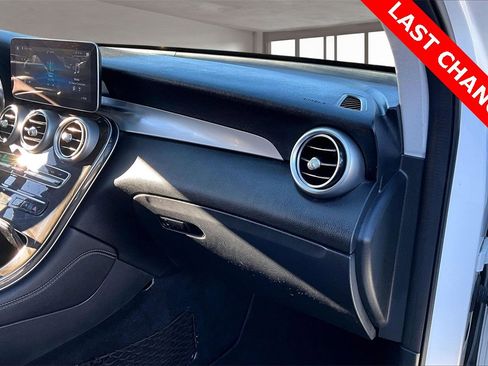 Used 2020 Mercedes-Benz GLC 300 4MATIC image 17