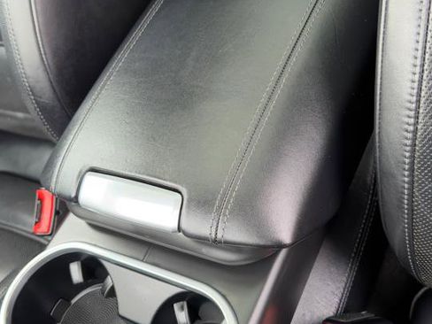 Used 2015 Porsche Cayenne Turbo image 29