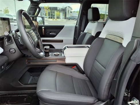 New 2025 GMC Hummer EV 2X image 7