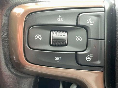 Used 2021 Chevrolet Suburban High Country w/ Premium Package image 27