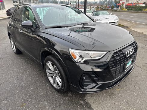 Used 2021 Audi Q3 2.0T Premium Plus w/ Premium Plus Package image 11