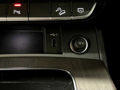 Certified 2025 Audi Q5 2.0T Premium image 34