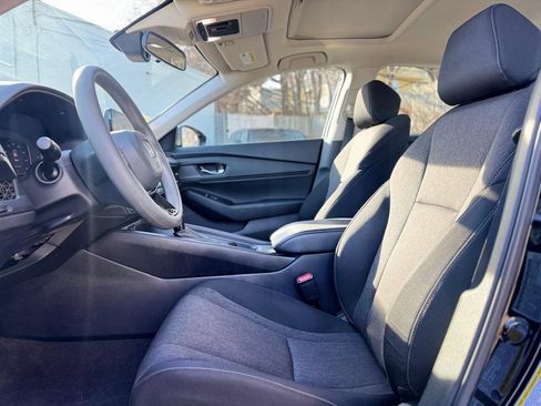 Used 2023 Honda Accord EX image 14