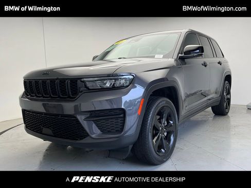 Used 2024 Jeep Grand Cherokee Altitude AWD/4WD image 1