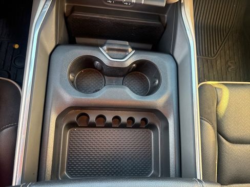 Certified 2022 RAM 1500 Laramie image 22