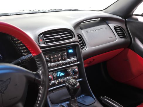 Used 2002 Chevrolet Corvette Z06 w/ Memory Pkg image 67