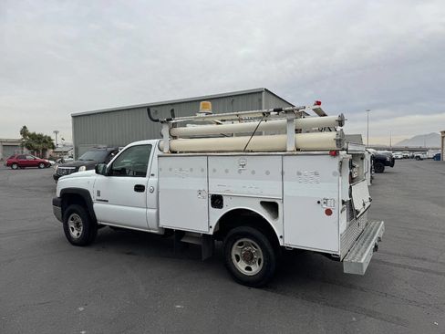 Used 2005 Chevrolet Silverado 2500 W/T image 5