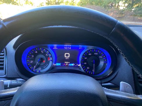 Used 2019 Chrysler 300 S image 23