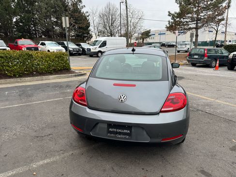 Used 2013 Volkswagen Beetle 2.5 image 16