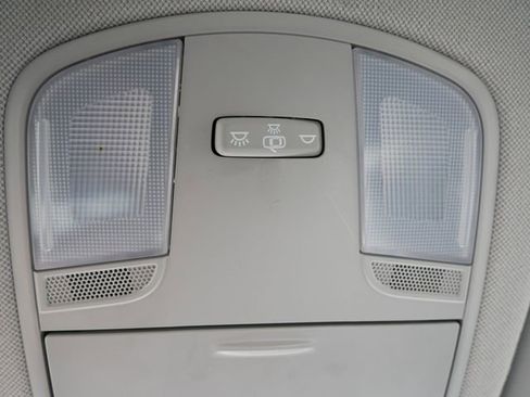 Used 2017 Hyundai Elantra SE FWD image 24