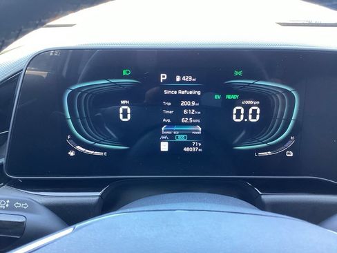 Used 2023 Kia Niro EX FWD image 18