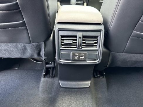Used 2025 Subaru Forester Premium w/ Convenience Package #1 AWD/4WD image 18