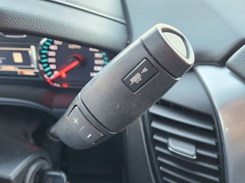 Used 2018 Chevrolet Tahoe LT image 23