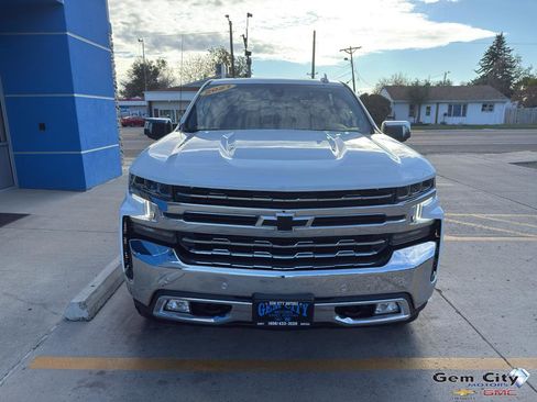 Used 2021 Chevrolet Silverado 1500 LTZ image 3