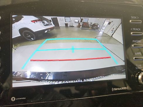 Used 2022 Toyota Camry SE FWD image 20