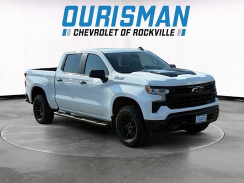 Used 2023 Chevrolet Silverado 1500 LT Trail Boss w/ Protection Package AWD/4WD image 1