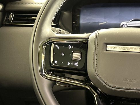 Certified 2026 Land Rover Range Rover Velar Dynamic SE image 12