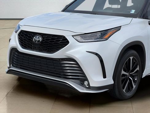 Used 2022 Toyota Highlander XSE image 35