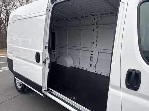 New 2026 RAM ProMaster 2500 FWD image 11