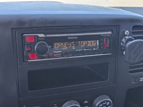 Used 2013 Chevrolet Silverado 1500 LT image 27