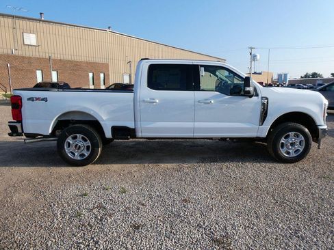 New 2026 Ford F250 XLT w/ XLT Premium Package AWD/4WD image 4