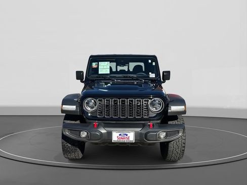 Used 2024 Jeep Gladiator Rubicon w/ Convenience Group image 3