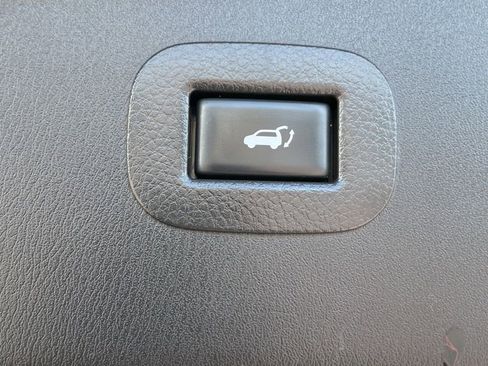 Used 2020 Nissan Armada Platinum w/ Interior Lighting Package AWD/4WD image 10