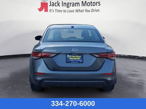 Used 2025 Nissan Sentra SV image 4