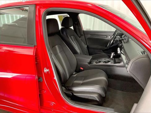 Used 2022 Honda Civic Sport image 11