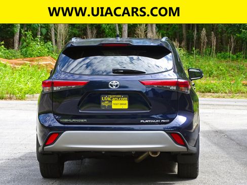 Used 2022 Toyota Highlander Platinum image 9