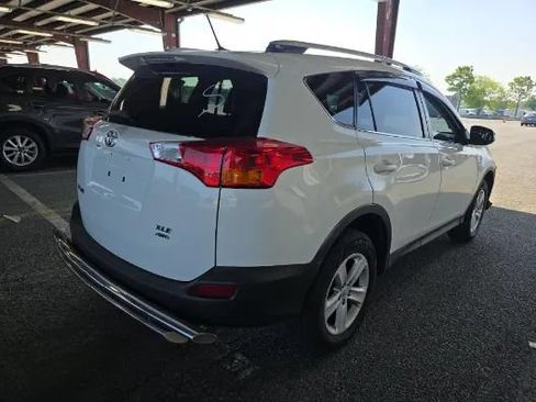 Used 2014 Toyota RAV4 XLE AWD/4WD image 4