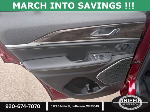 New 2026 Jeep Grand Cherokee Limited image 17