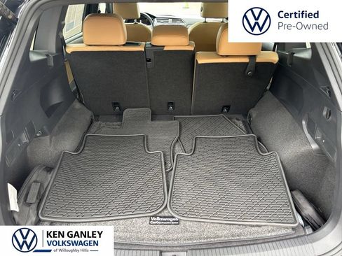 Used 2024 Volkswagen Tiguan SE w/ Panoramic Sunroof Package AWD/4WD image 28