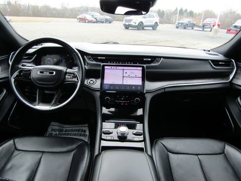 Used 2022 Jeep Grand Cherokee L Overland w/ Off Road Group AWD/4WD image 17