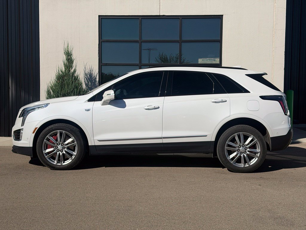 Used 2023 Cadillac XT5 Sportv w/ Technology Package AWD/4WD image 2