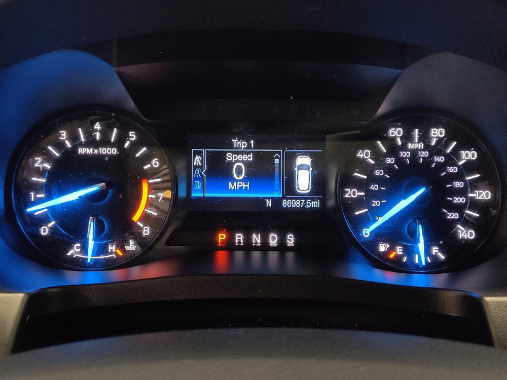 Used 2018 Ford Explorer XLT FWD image 23