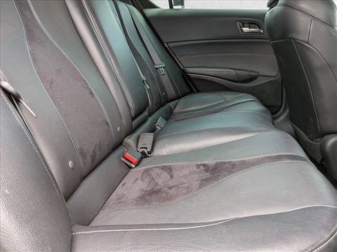 Used 2019 Acura ILX FWD image 13