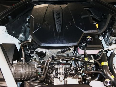 Used 2024 Genesis G70 2.5T image 73