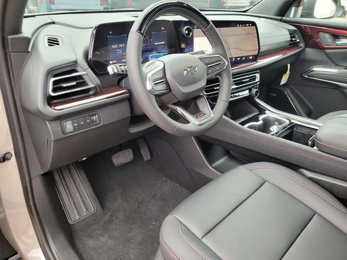 New 2026 Chevrolet Traverse Z71 w/ Enhanced Driving Package AWD/4WD image 12