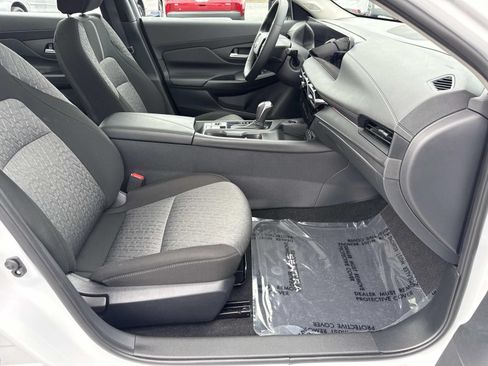 Certified 2026 Nissan Sentra SV w/ SV Convenience Package FWD image 25