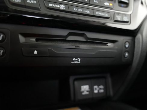 Used 2021 Honda Pilot Elite image 27