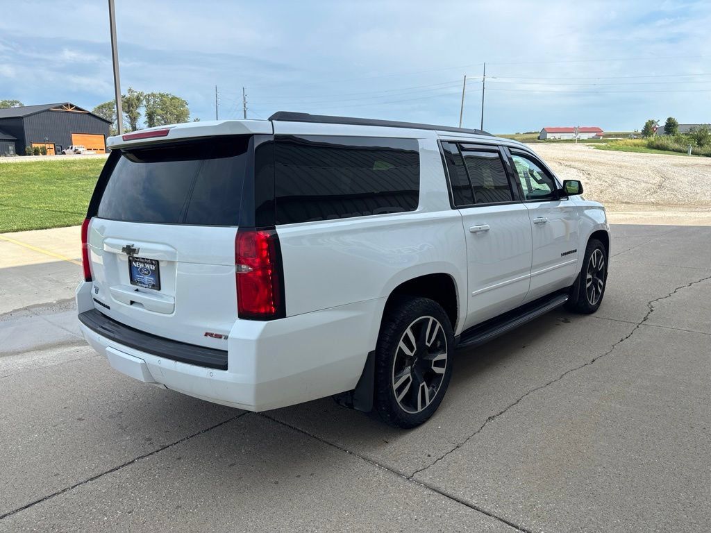 Used 2020 Chevrolet Suburban Premier AWD/4WD image 4