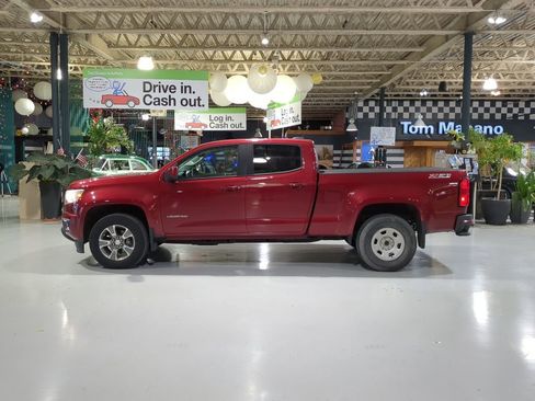 Used 2017 Chevrolet Colorado Z71 AWD/4WD image 12