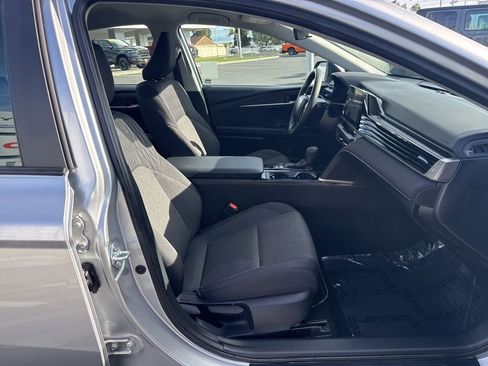 Used 2025 Toyota Camry LE image 12