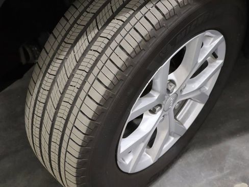 Used 2023 Jeep Grand Cherokee L Limited w/ Trailer Tow Group (B) image 52