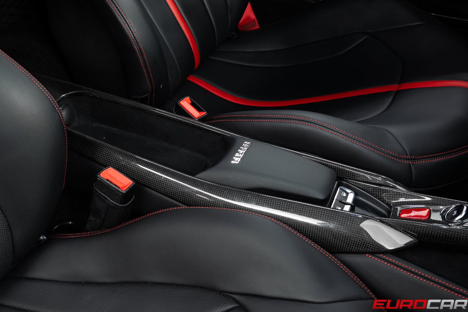 Used 2021 Ferrari F8 Tributo RWD image 37