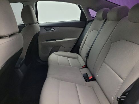 Used 2019 Kia Forte LXS FWD image 18
