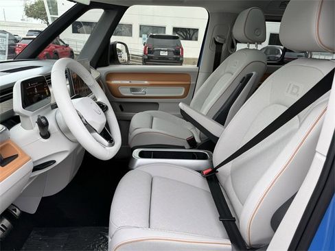 New 2025 Volkswagen ID. Buzz Pro S Plus image 17